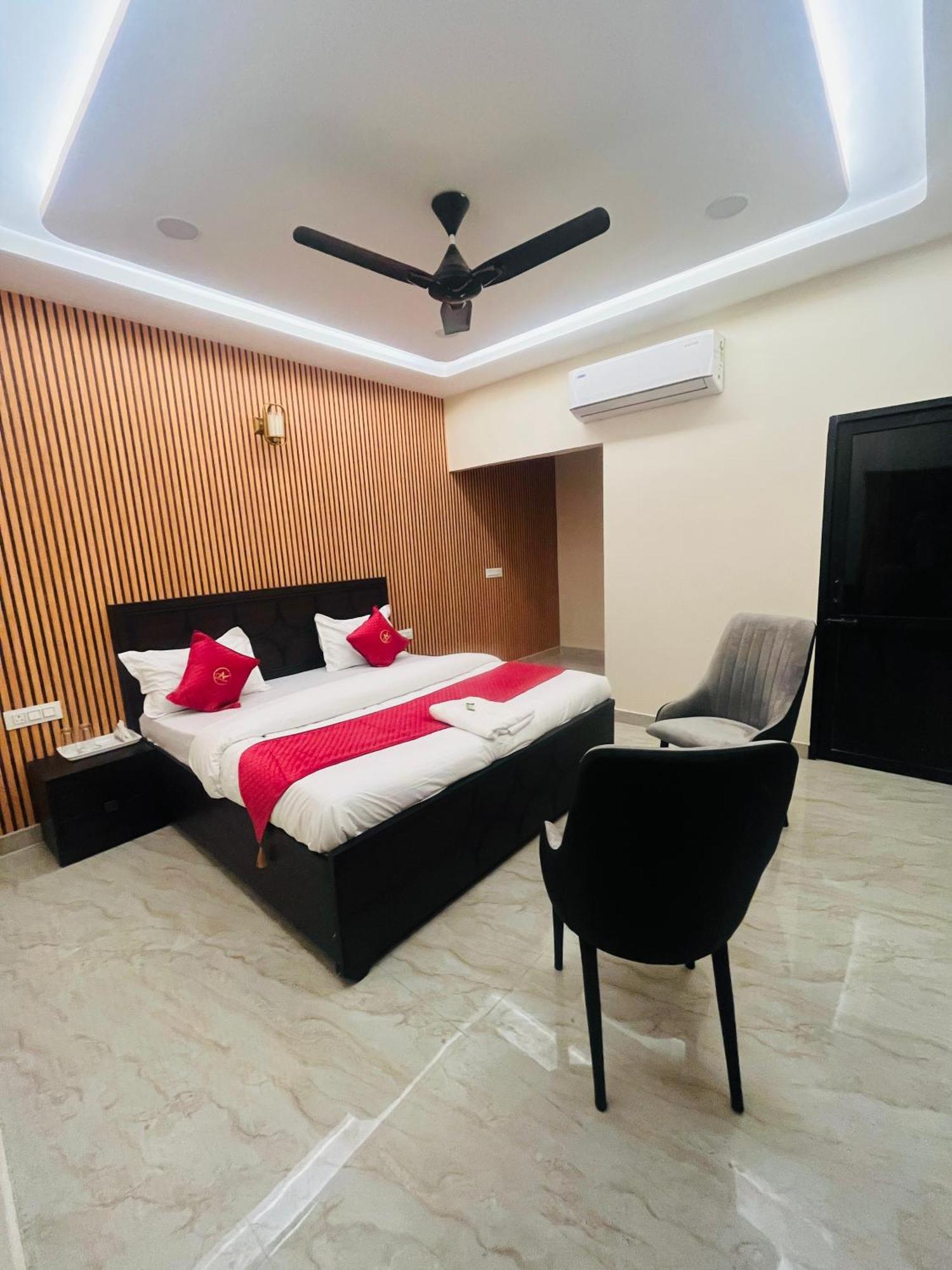 Hotel Royal A Ludhiana Exterior foto
